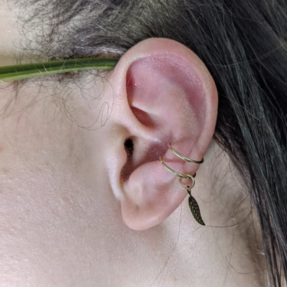 Feather Ear Cuff - Gold. No Piercing